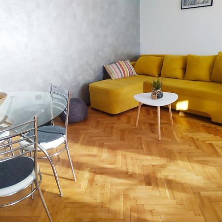 Superior Familiy Apartment Tina Върсар Екстериор снимка