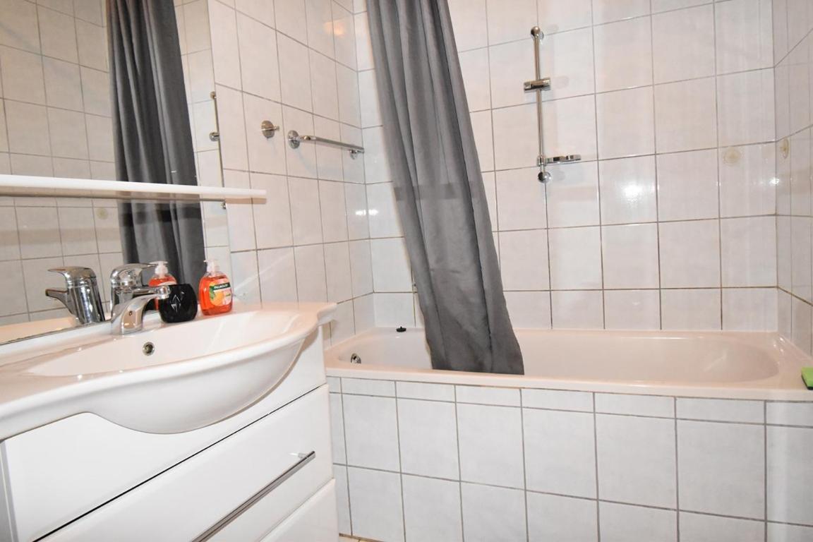 Superior Familiy Apartment Tina Върсар Екстериор снимка